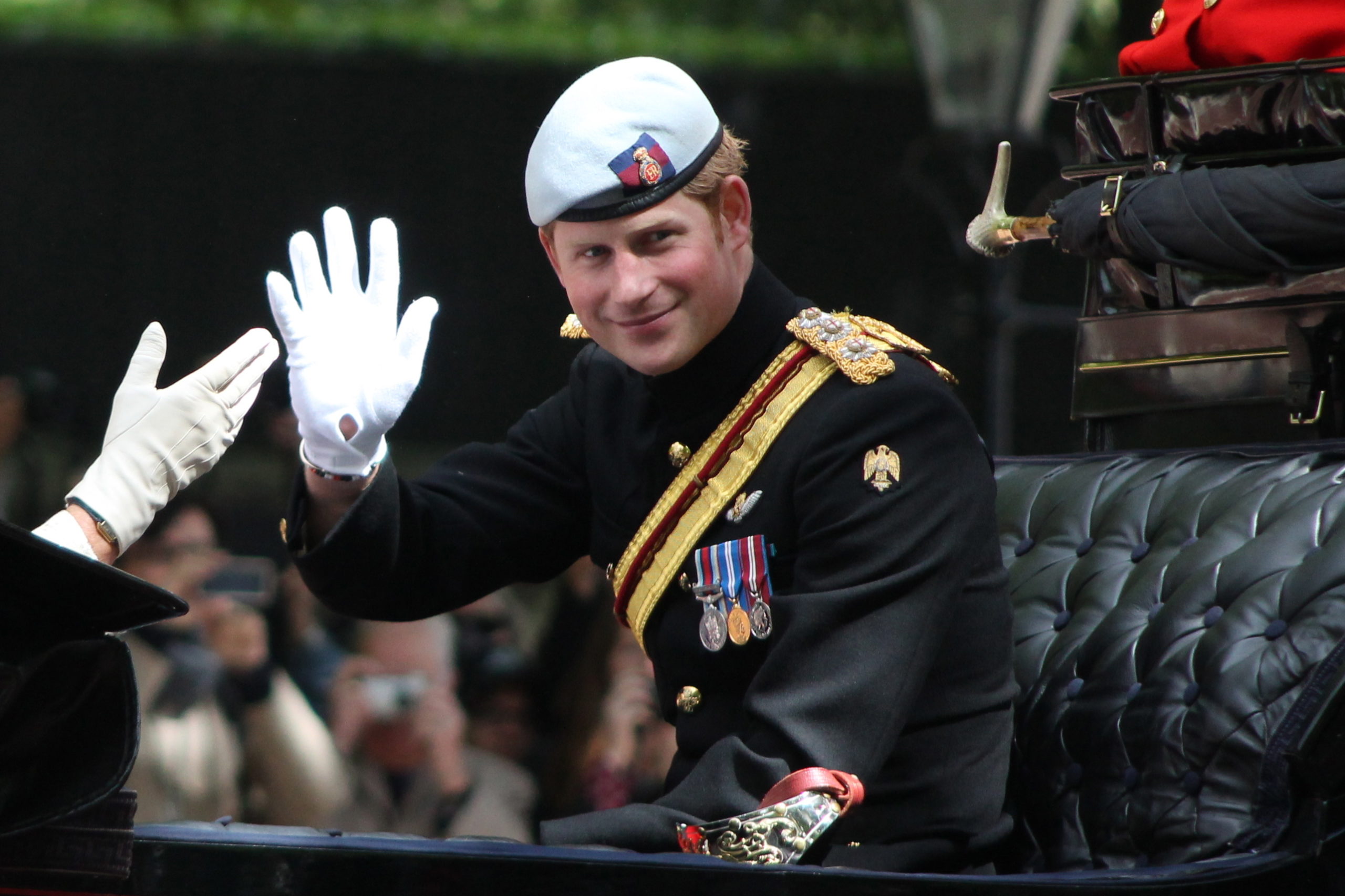 Prince_Harry_Trooping_the_Colour Jornal Joca