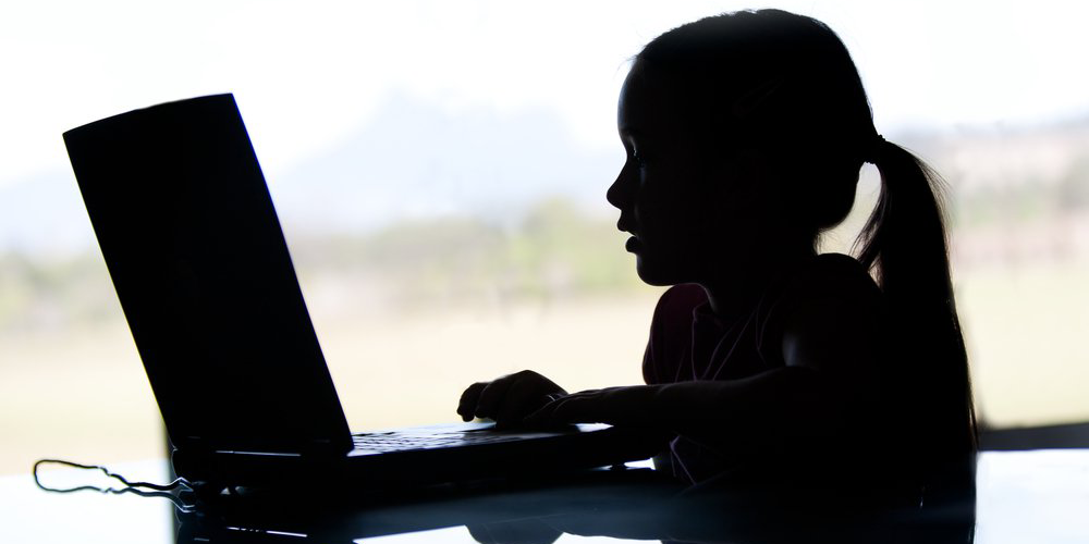 Proteja as crianças contra a autoagressão - Internet Matters