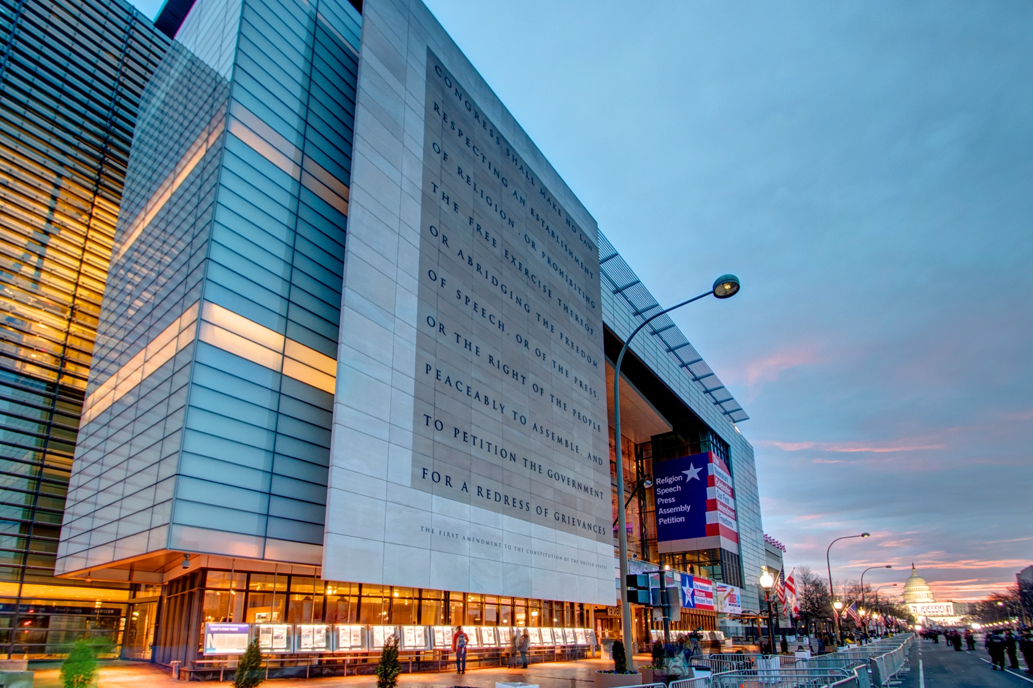 Newseum entrada