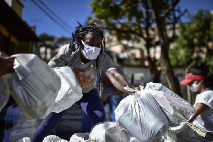 voluntarios-doacao-covid-belo-horizonte