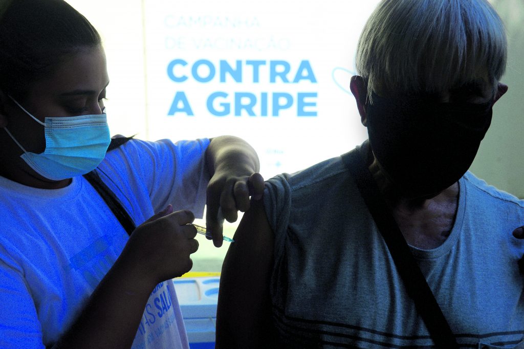 vacinação contra gripe 185