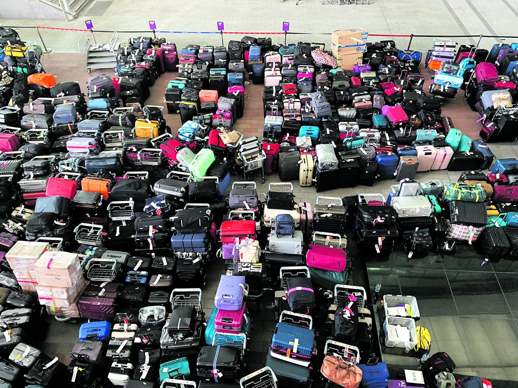 bagagem acumulada aeroporto londres 190