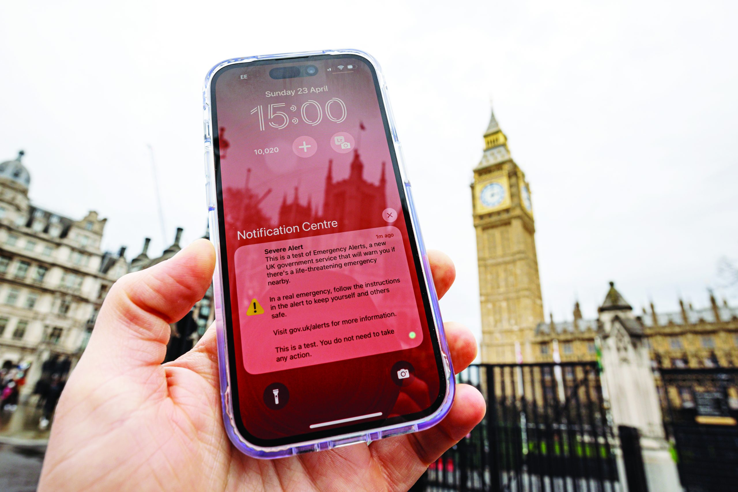 Celular-Inglaterra-alerta-Getty